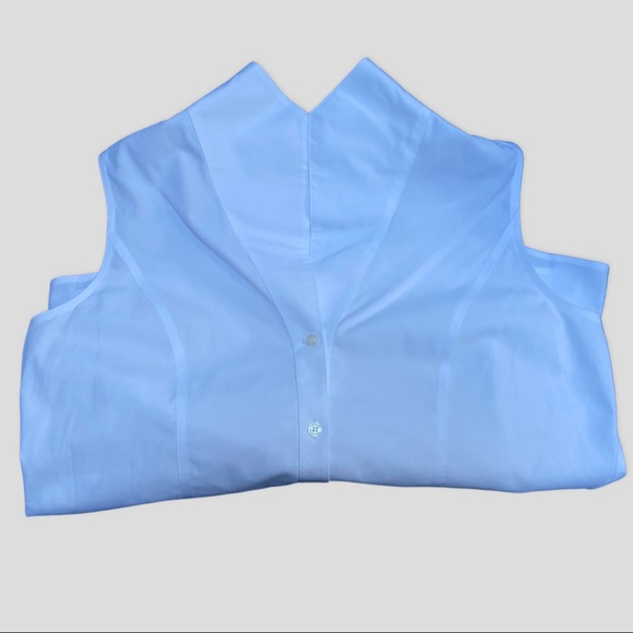 Jones New York Button Down Sleeveless Blouse in White w High collar - Picture 5 of 7